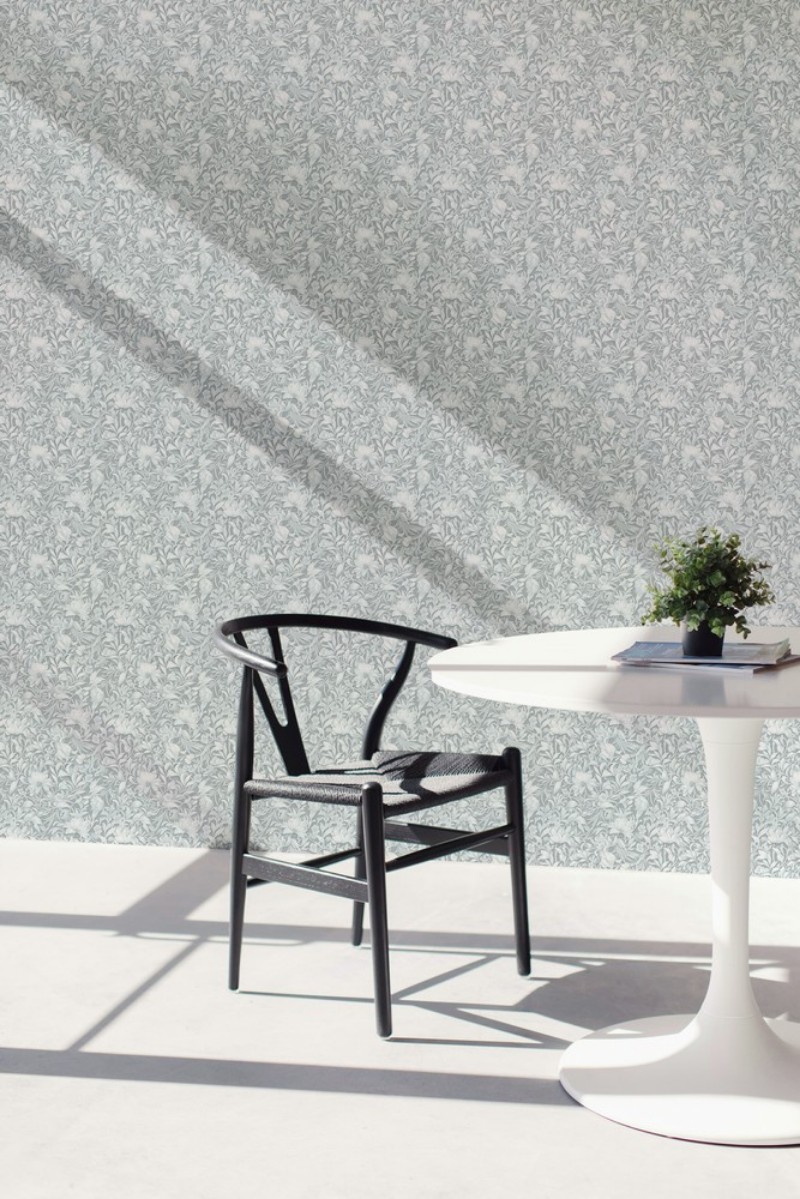 Picture of Louise Blue miniature - 1025401-03